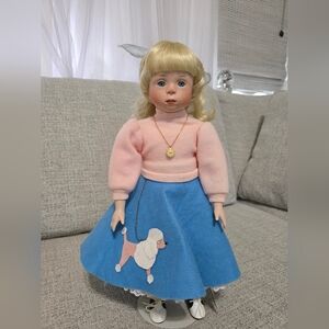 Vintage Ashton Drake Bobbi a Mid Century Music BOX Porcelain Doll